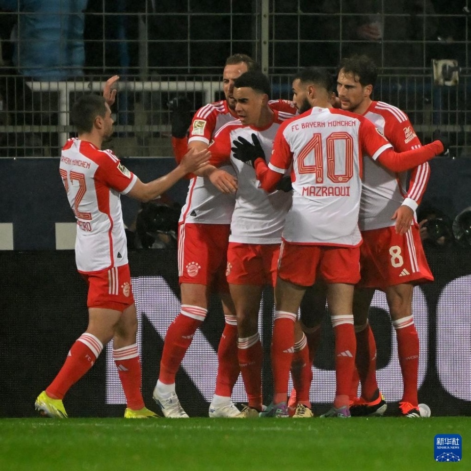 足球德甲波鸿胜拜仁