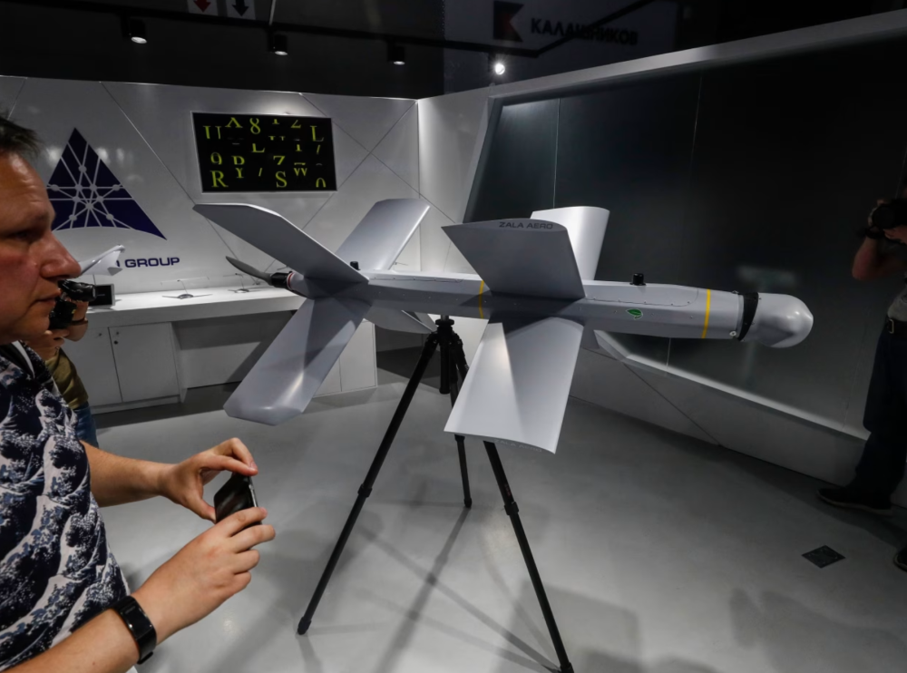 ����Ѩʽ��ͻϮ����׶���AI��Ҷ��