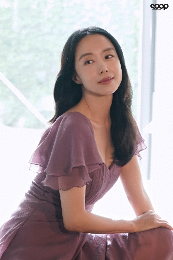 50岁韩国女星,全度妍担任"青年节"名誉大使,坦言肩上担子很重