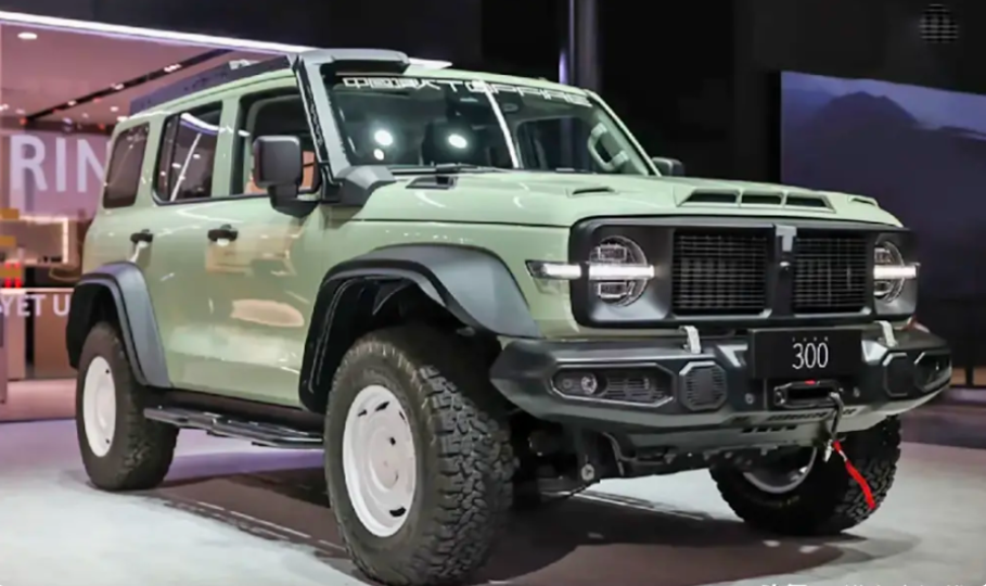 又来换壳?风林铁骑版"坦克300"正式官宣,标配越野胎 前置绞盘