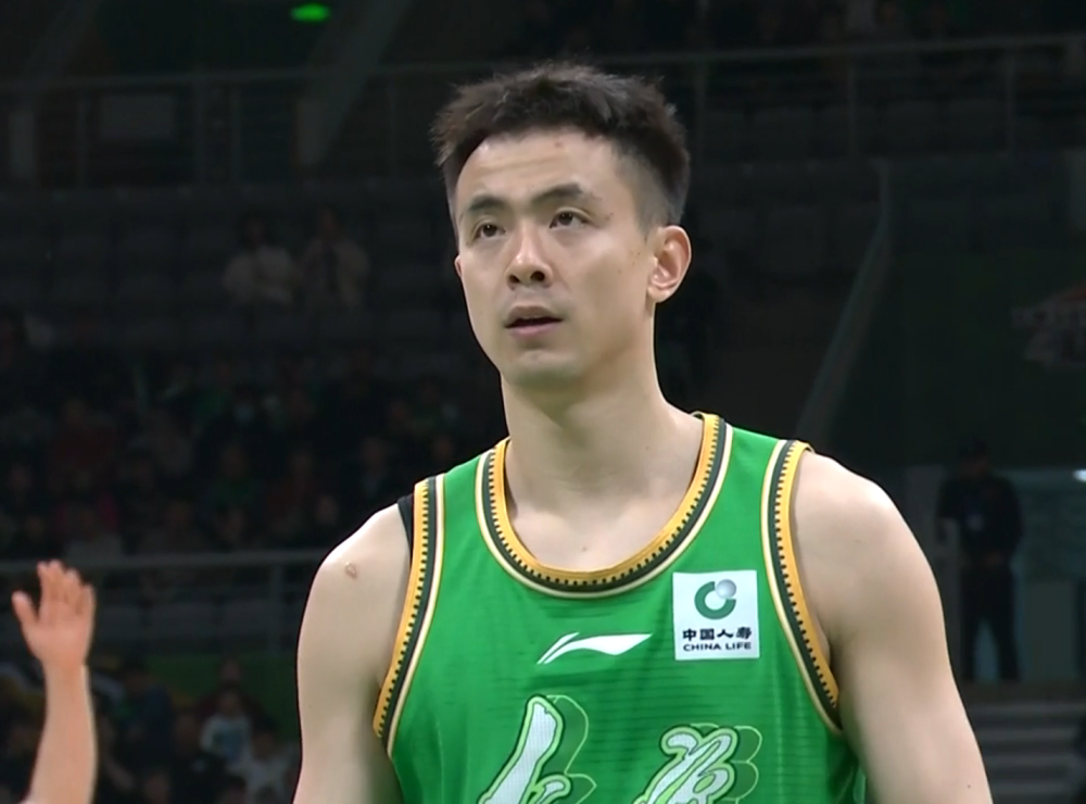 赵继伟包揽全队最后7分拒绝掉链子,弗格37分,创赛季第二高得分