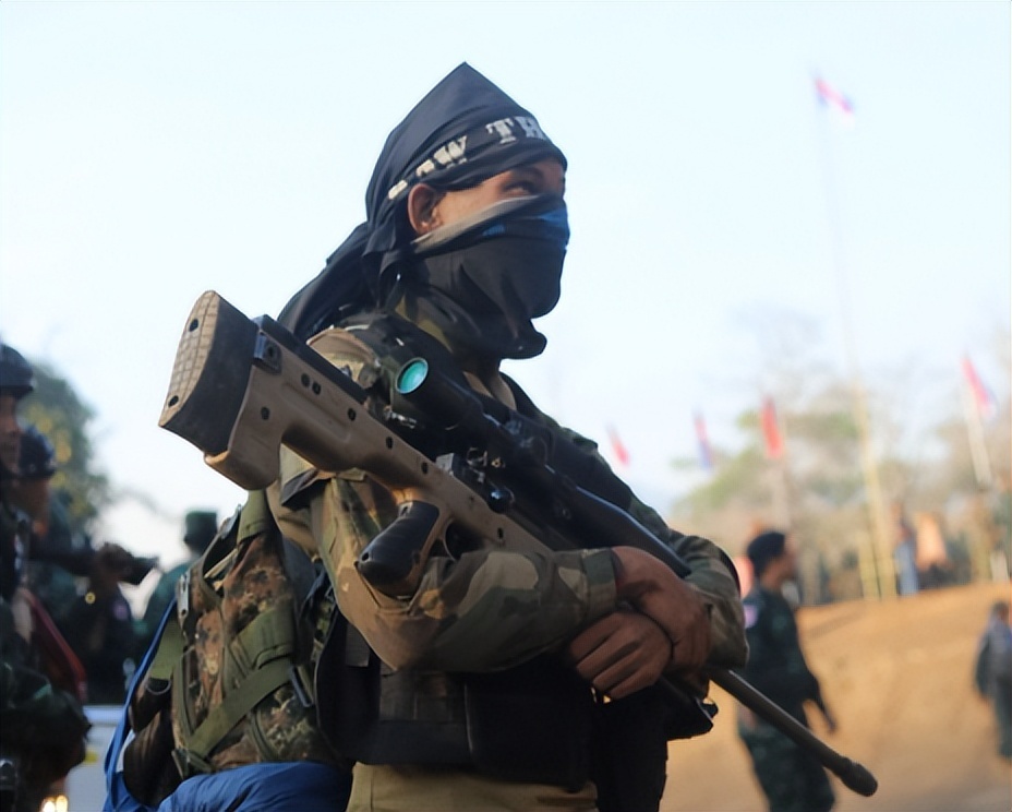 缅甸克伦武装之间爆发战事,网传有人员伤亡