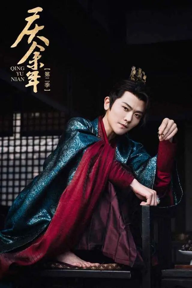 和雷佳音是同学,默默无闻多年终于被张若昀带火,两人已经6搭了