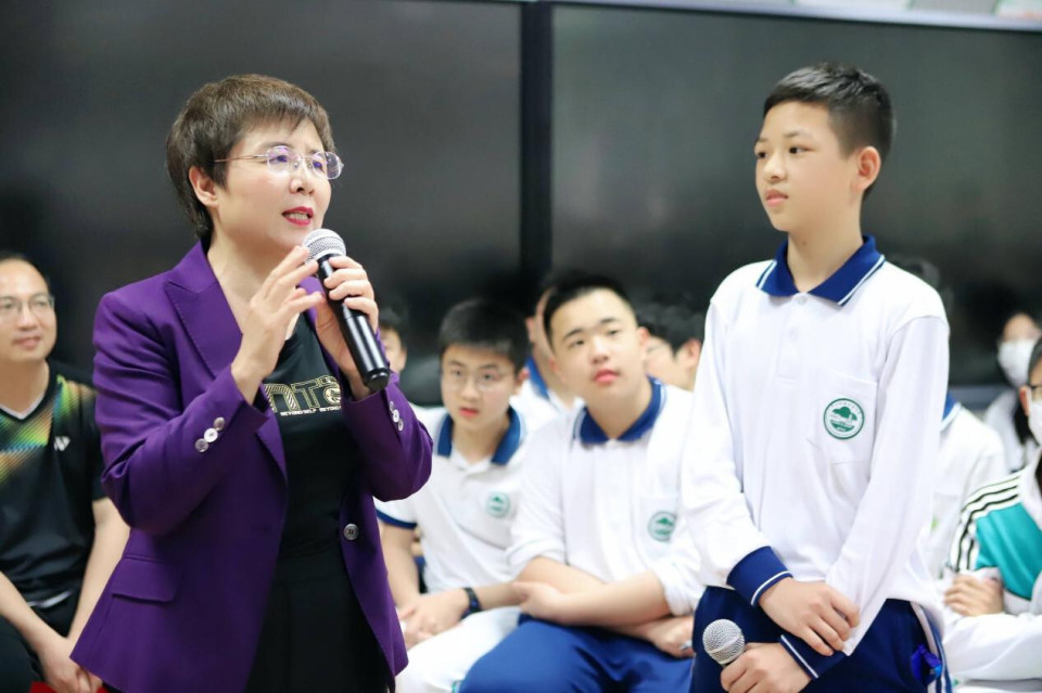 青少年该追什么星?这位职业"追星人"带你探索气象奥秘