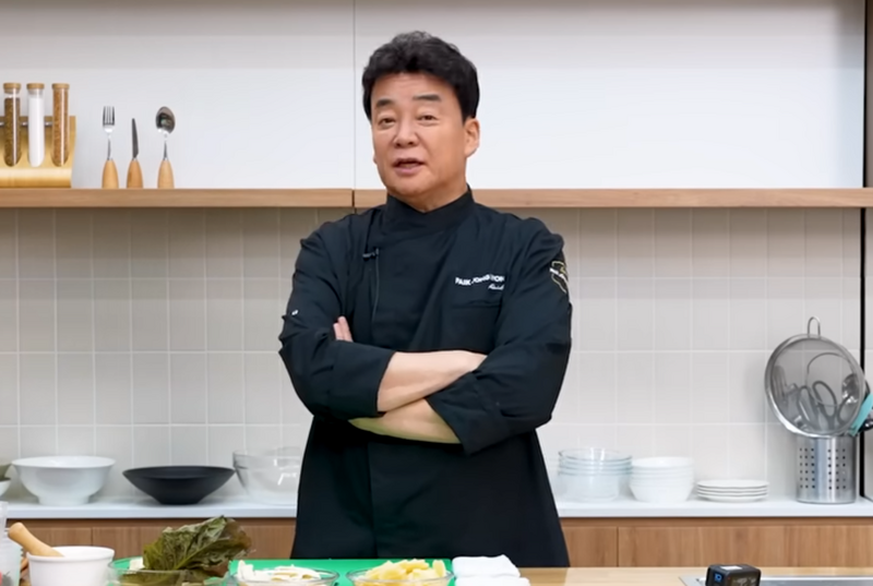 白钟元再陷争议！旗下“新村食堂”被曝建立员工黑名单，案件已移交检方调查_腾讯新闻