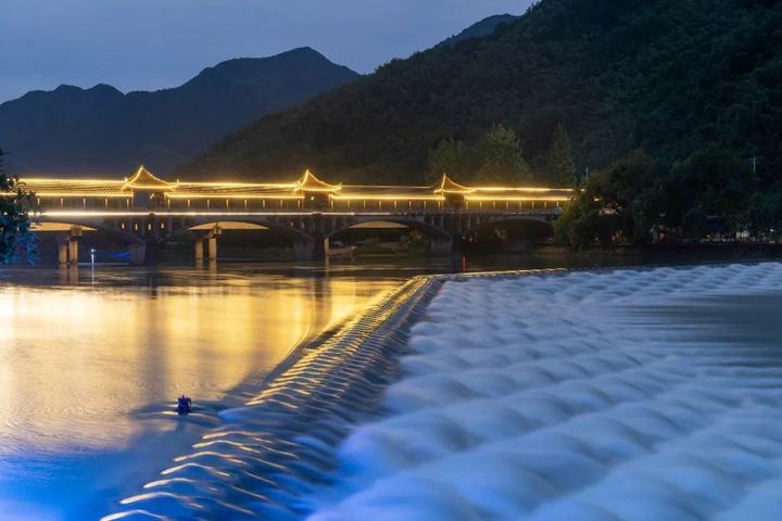 富阳龙鳞坝旁有家宝藏民宿