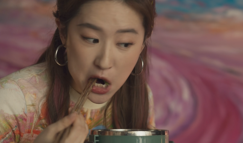 《玫瑰的故事》:36岁刘亦菲干饭,戳穿了多少"戏混子"的体面