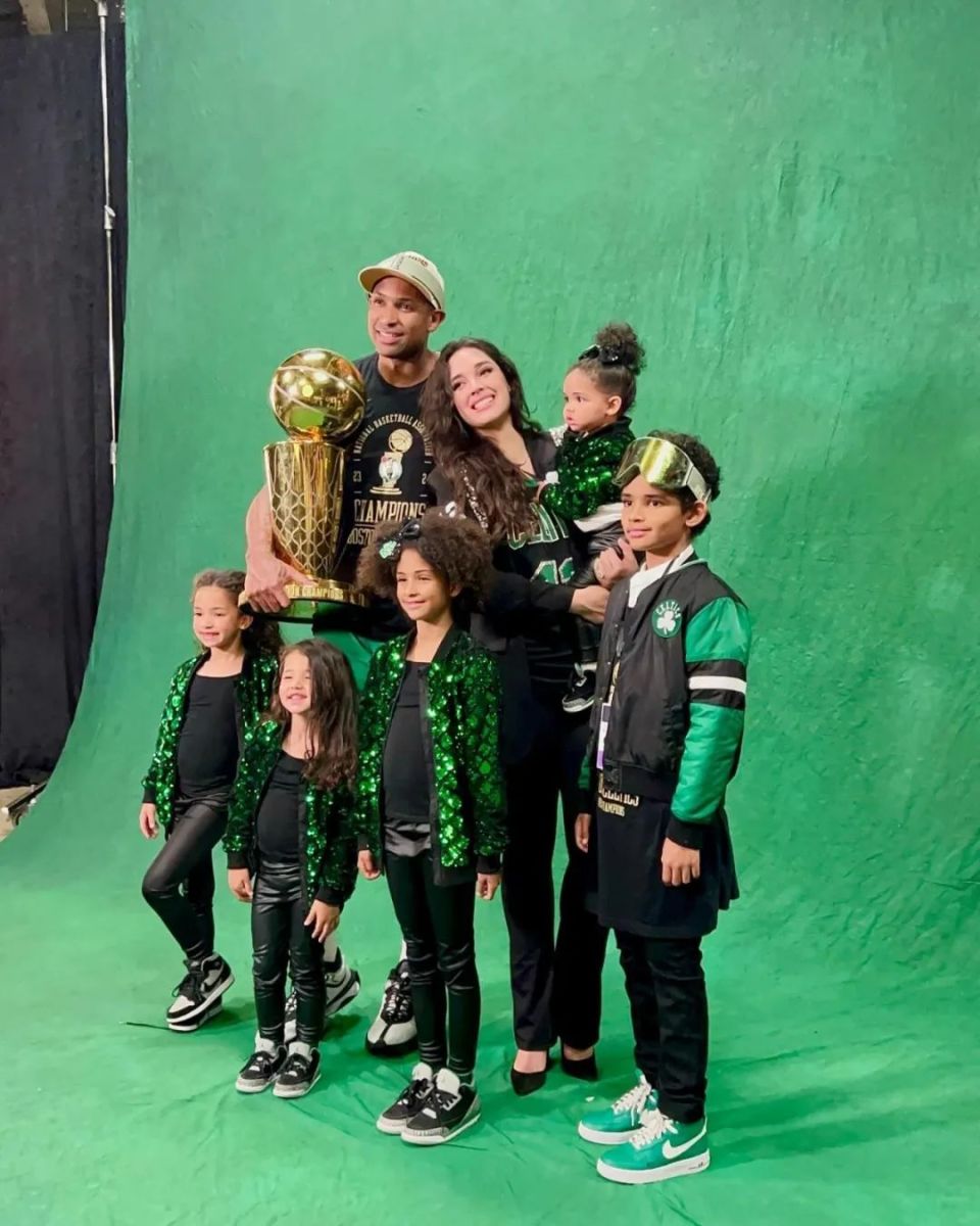 多米尼加篮球第一人,让这对父子包圆了