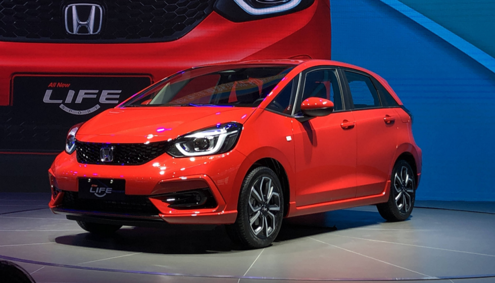本田life更新,价格坚挺,马力下降,"飞度粉"为信仰充值_腾讯新闻
