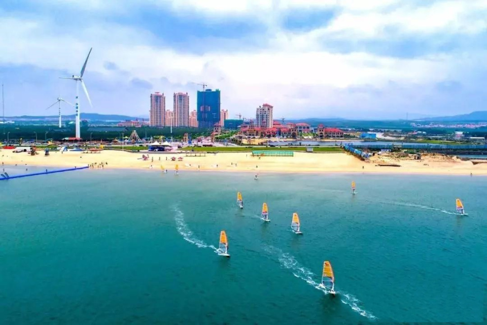 中国北方有两座宜居的海滨城市，靠海不潮湿，空气好景色美环境优_腾讯新闻