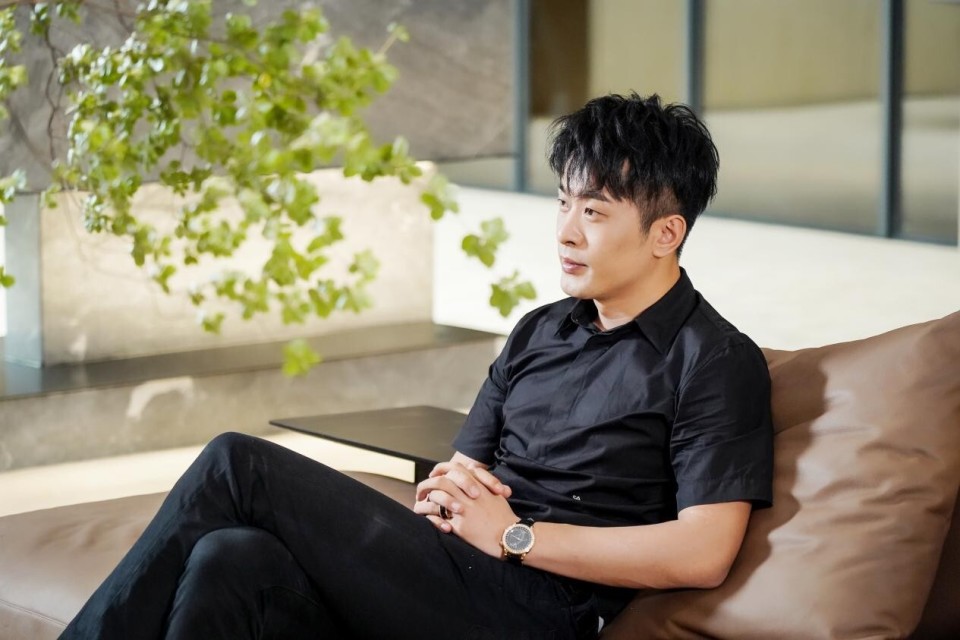 主播辛巴怒斥快手平台账号被封,是内斗还是在演剧本?