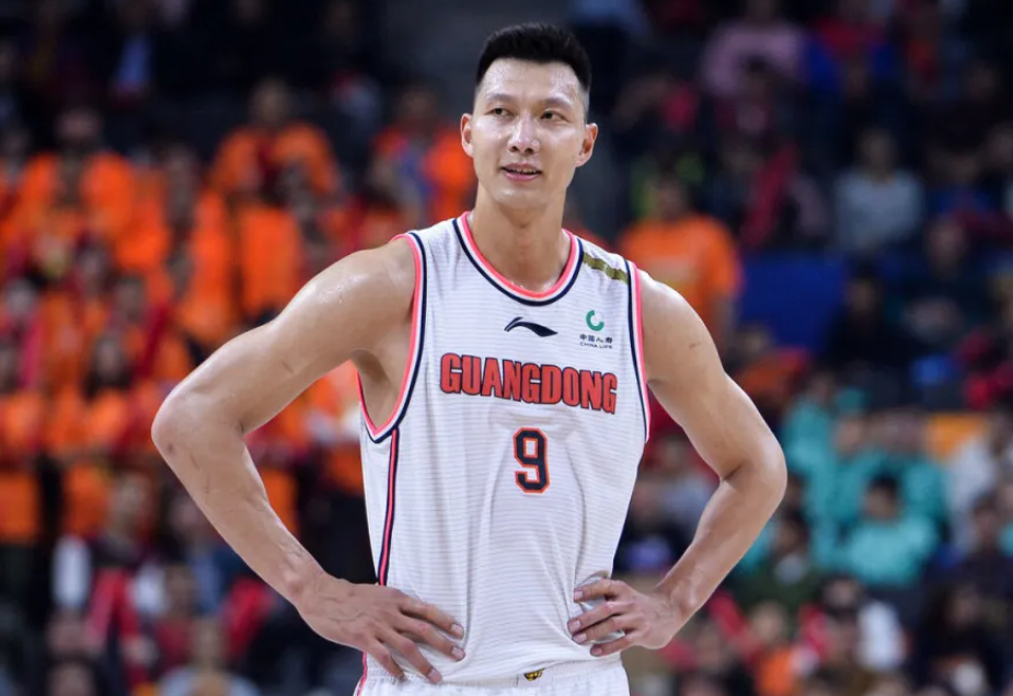 易建联10年前体测一度未达标 为何被球员质疑大牌?