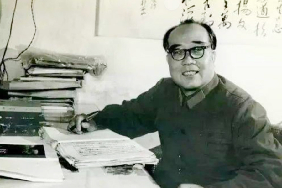 2008年，魏巍生命即将走到尽头时留下8字遗言，至今仍旧振聋发聩_腾讯新闻