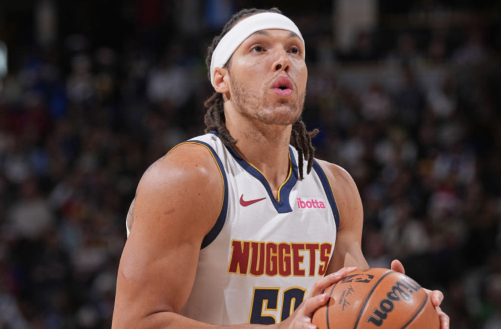 掘金官宣伤情:戈登被狗咬伤脸部与手缝21针 状况良好暂时远离球队