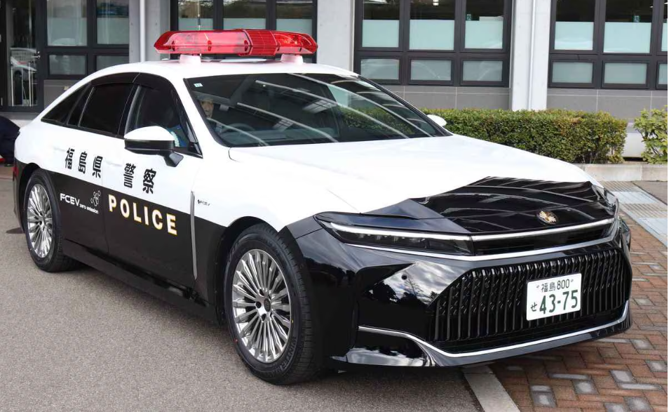 东京都警视厅和德岛县警察采用丰田"mirai"等燃料电池车作为警车的例