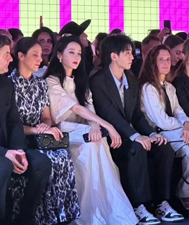 Zhou Dongyu Criticised For Looking Like A Child In Adult's Clothes