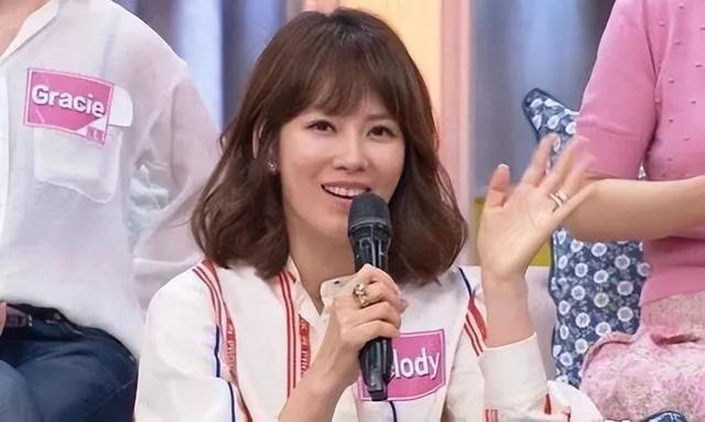 陶喆前女友melody离婚,老公是妈宝男,17年豪门婚姻过得像保姆-腾讯