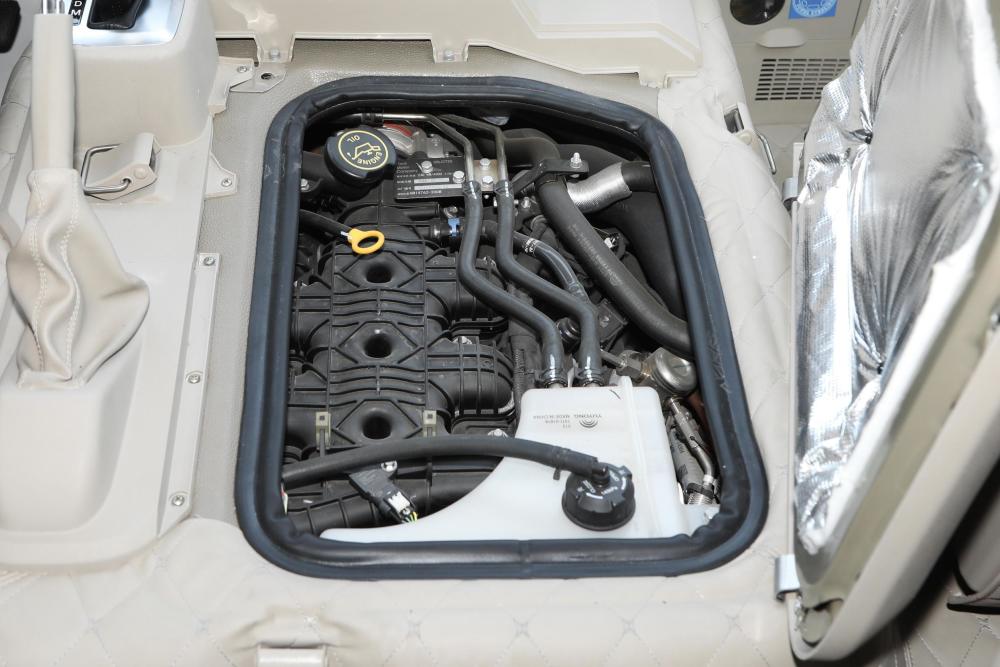 5t v6汽油发动机(来自福特),其中它的最大功率230千瓦,最大扭矩585牛