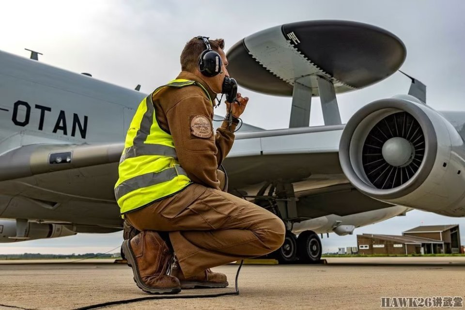 降落在沙特阿拉伯苏丹王子空军基地(psab)