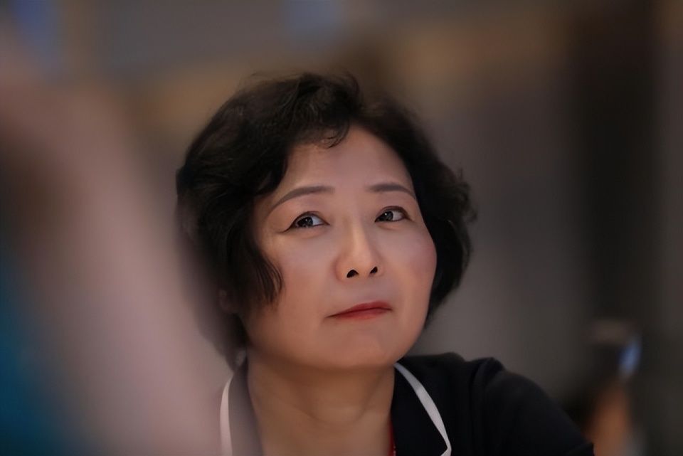 重庆吴亚军,去年收租129亿