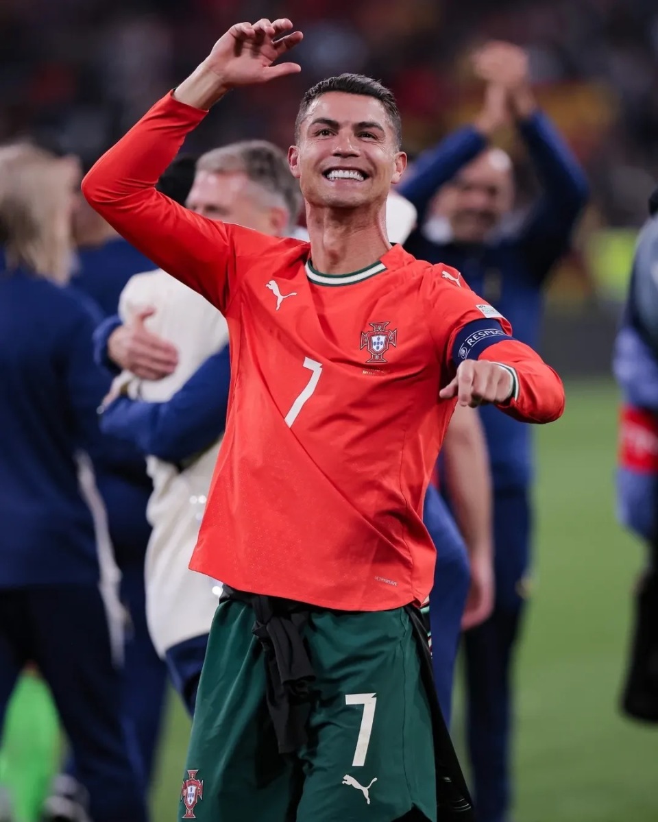 40岁c罗终于等到最强葡萄牙 世界杯夺冠反超梅西?