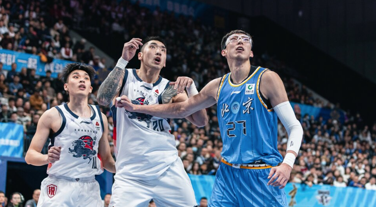 北京遭絕殺揪出最大罪人！拿600萬半場1分，被人隔扣惱羞成怒+吃T - 