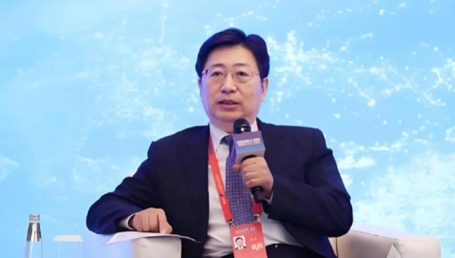 60岁谭炯获提名为中国人保董事长，曾任国开行行长