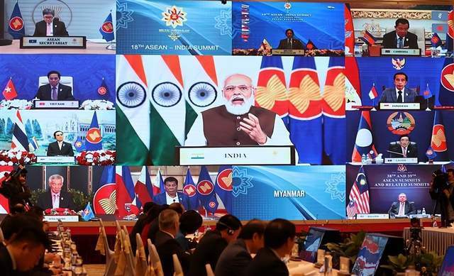 中美贸易交锋,全让印度捞了好处,中美较量越狠,印度捞