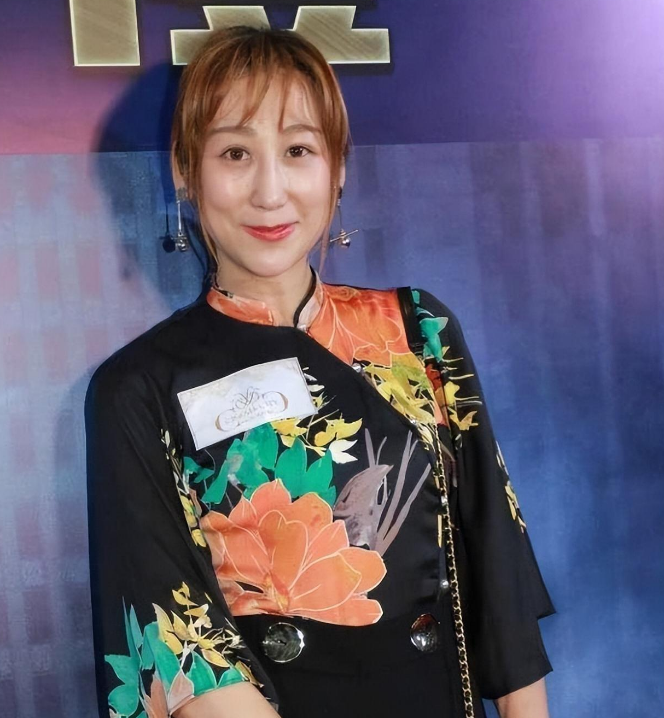 蒋丽莎:5年4胎从来不坐月子,如今38岁的她,老过54岁的丈夫