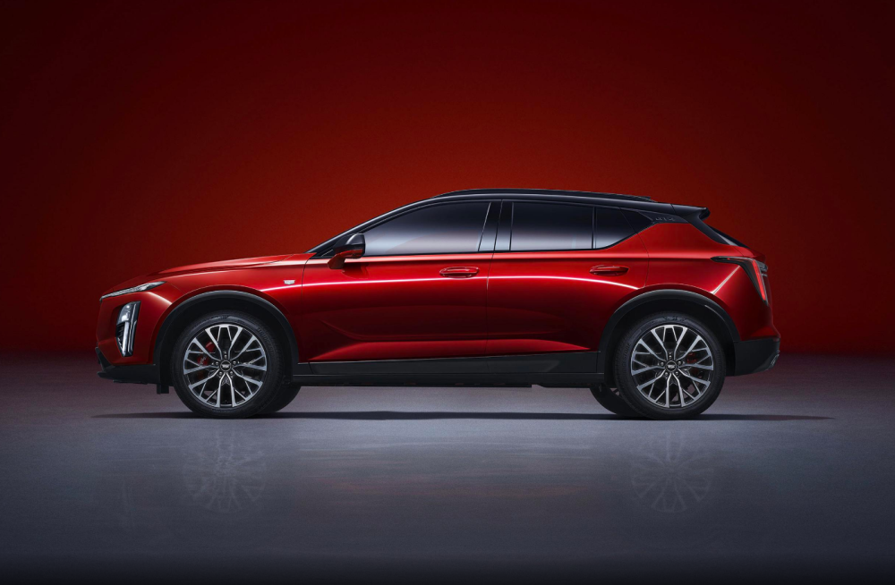 运动四排气,红色安全带,凯迪拉克gt4本周上市,大胆猜想15万_腾讯新闻