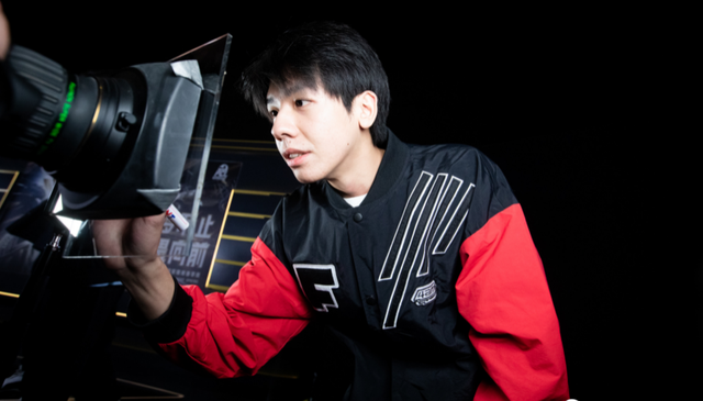 韦神看好的4am阵容拿下pgs2资格赛冠军太强啦