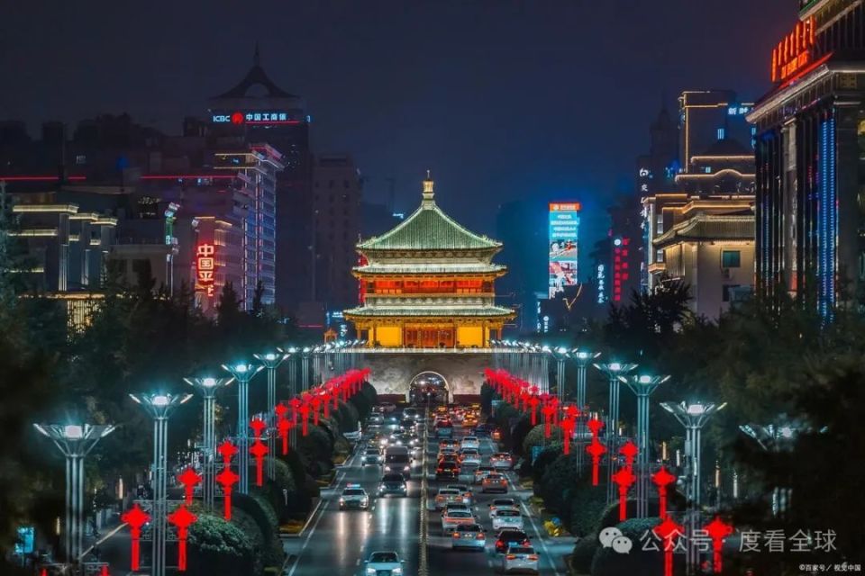 西安旅游景点,大唐不夜城,重现唐朝的盛世氛围!
