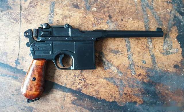 西北军"特务连"士兵的九大件装备_腾讯新闻