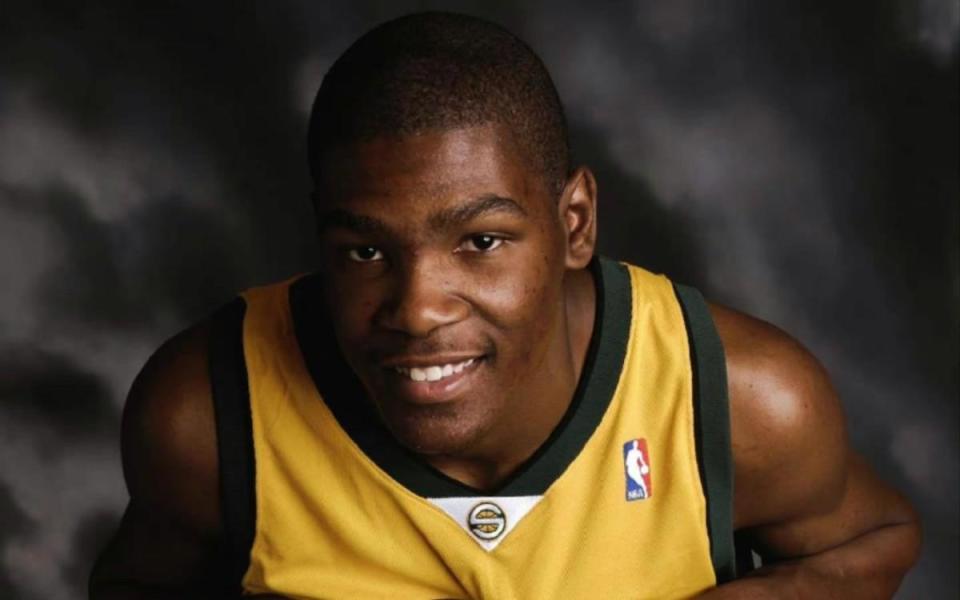 07届新秀仍有4人征战nba,杜兰特志在第三冠,康利老骥伏枥