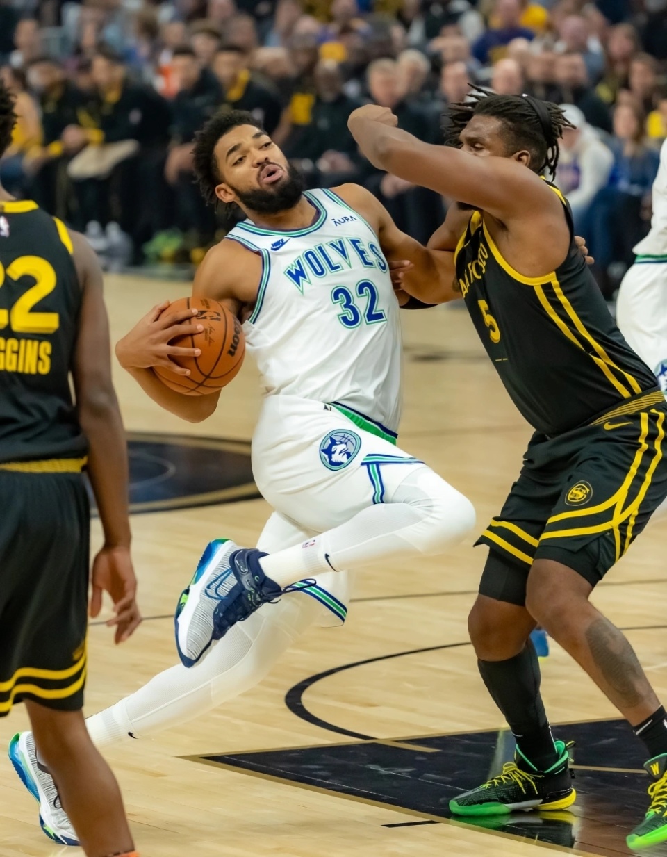 爱德华兹能够为森林狼带来大量的突破以及外线投篮,可是森林狼想要在