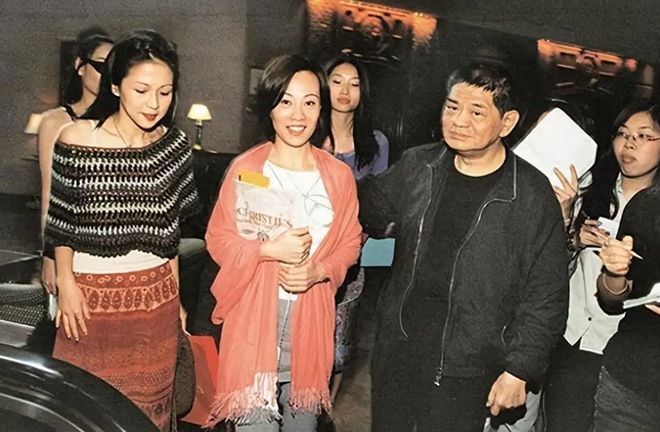 大S后台疑曝光？博主刘建国透露是黄任中和杨登魁_腾讯新闻