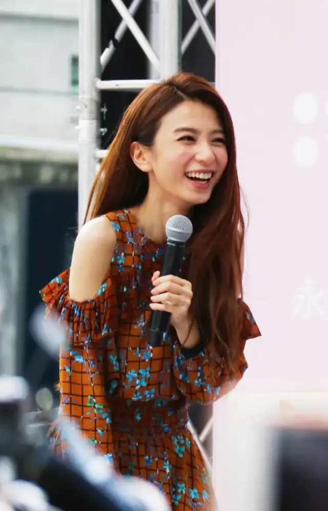 田馥甄风波持续发酵!回应复出被指阴阳怪气,提及天灾地变引争议