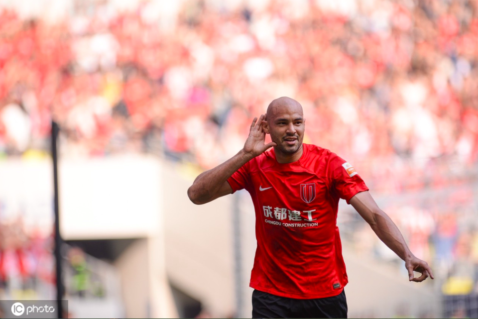 中超成都蓉城30梅州客家获第4亚冠席位待定费利佩双响