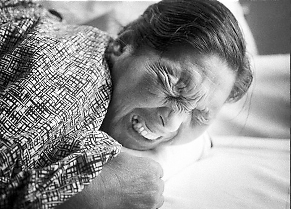 图片说明: 四日市哮喘患者图片说明: 日本水俣市的氮素肥料工厂图片