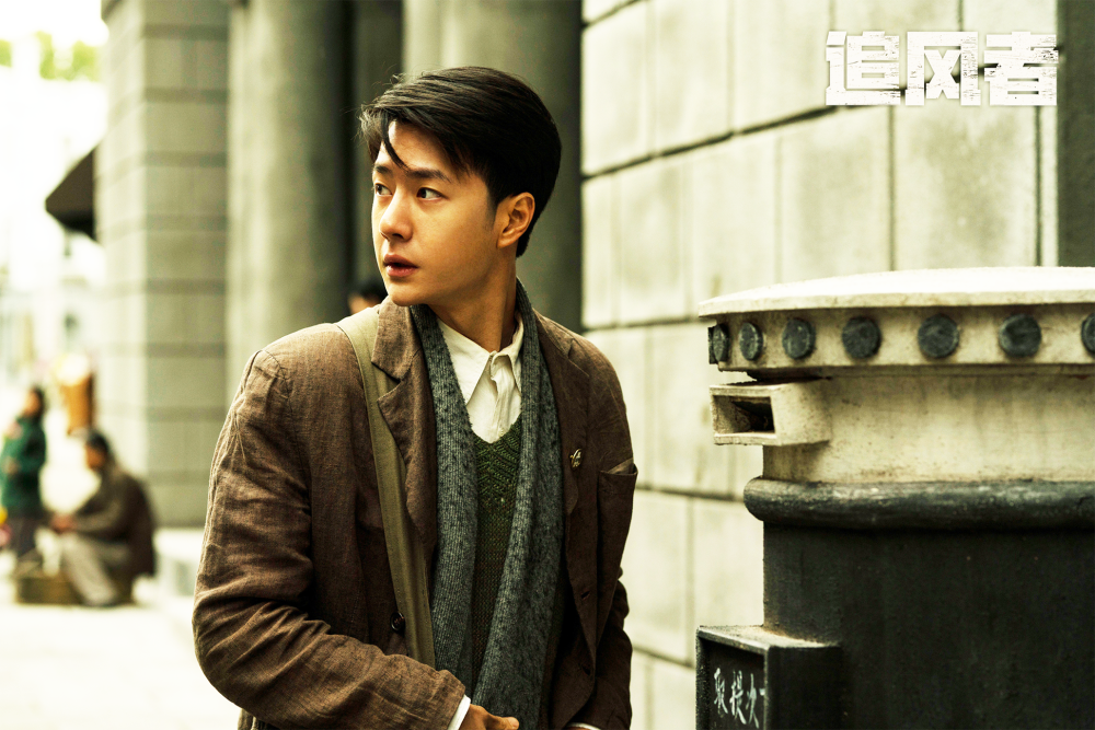 难怪成爱奇艺热度最快破9000剧集,王一博在《追风者》里惊艳我了_腾讯