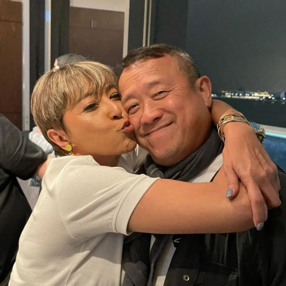 激吻梁朝伟被骂惨，这位香港第一名媛什么来头？-腾讯新闻