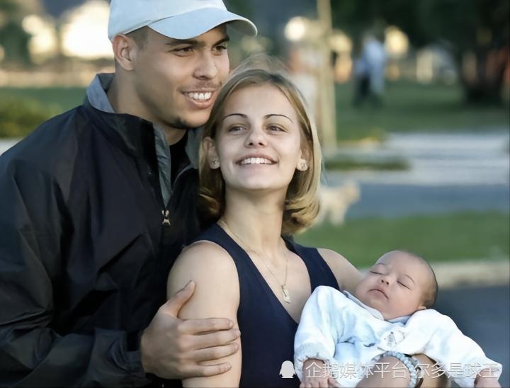 罗纳尔多求婚成功,三次婚姻感情生活精彩纷呈 - 易米资讯