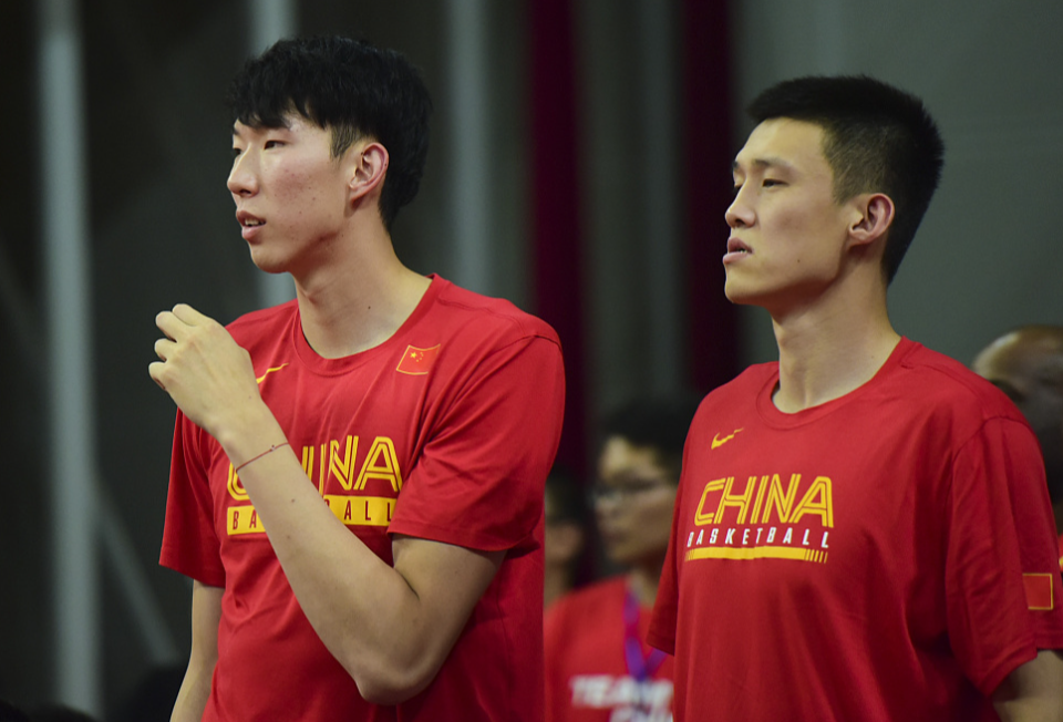 周鹏周琦世界杯接球失误特别多不是水平问题是压力