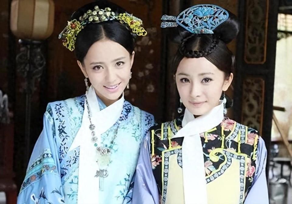 当歪瓜脸混进美人堆,同框即比美,颜值差距一目了然