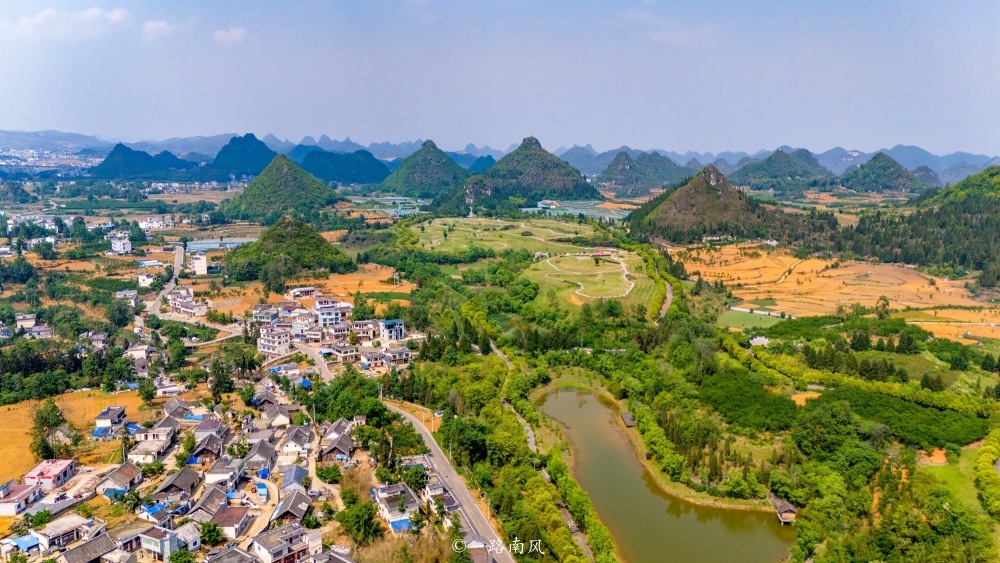 贵州云南广西交界处有个黔西南,空气好景色美,还盛产黄金