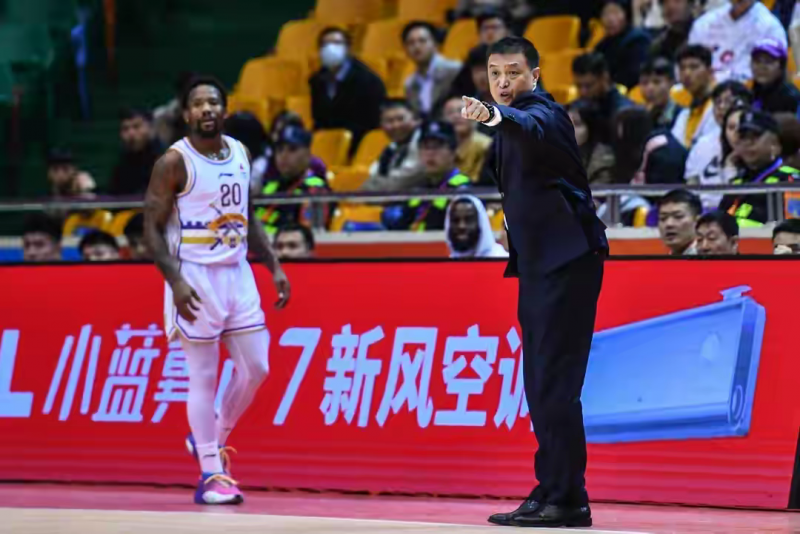 cba季后赛首场惜败深圳北控遗憾中看到希望