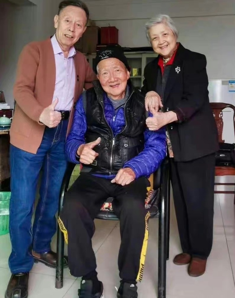 相声大师杨达病逝与黄俊英搭档50年6月坐轮椅露面已反应迟缓