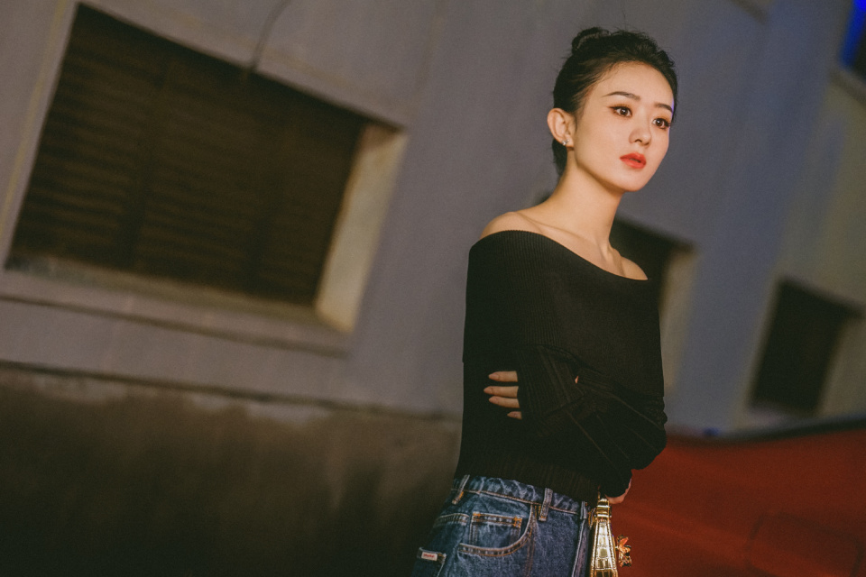 断档一年后,赵丽颖强势回归,"85花"格局要变了!_腾讯新闻