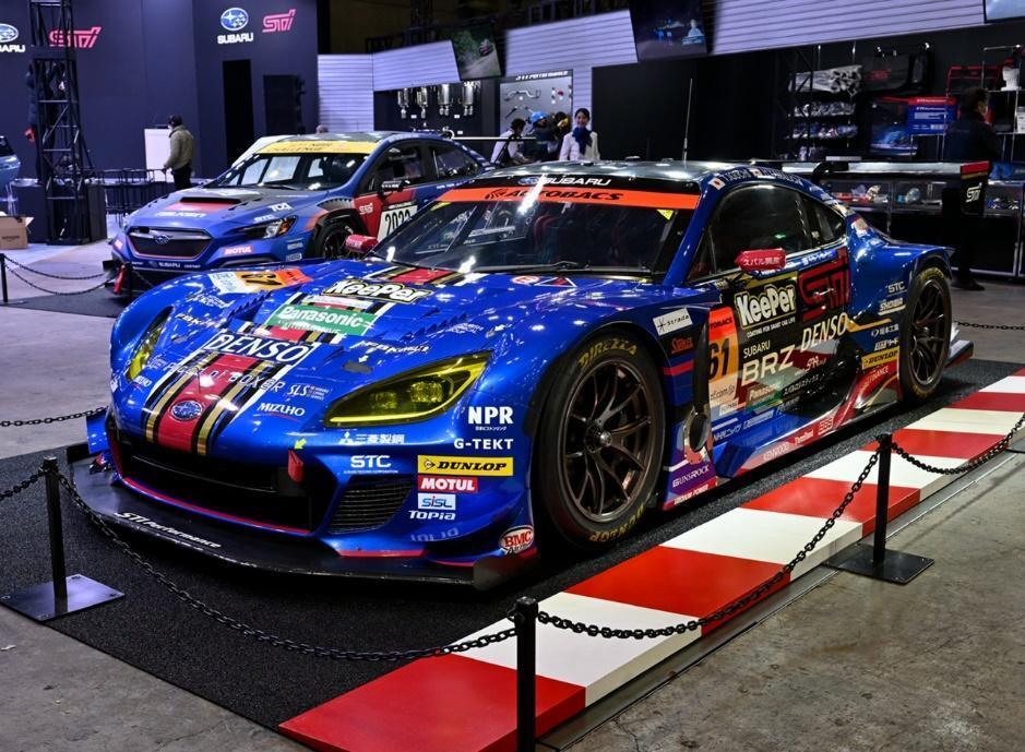 今天要说的就是一款赛车上的新车,它就是brzgt300 2022,斯巴鲁品牌旗