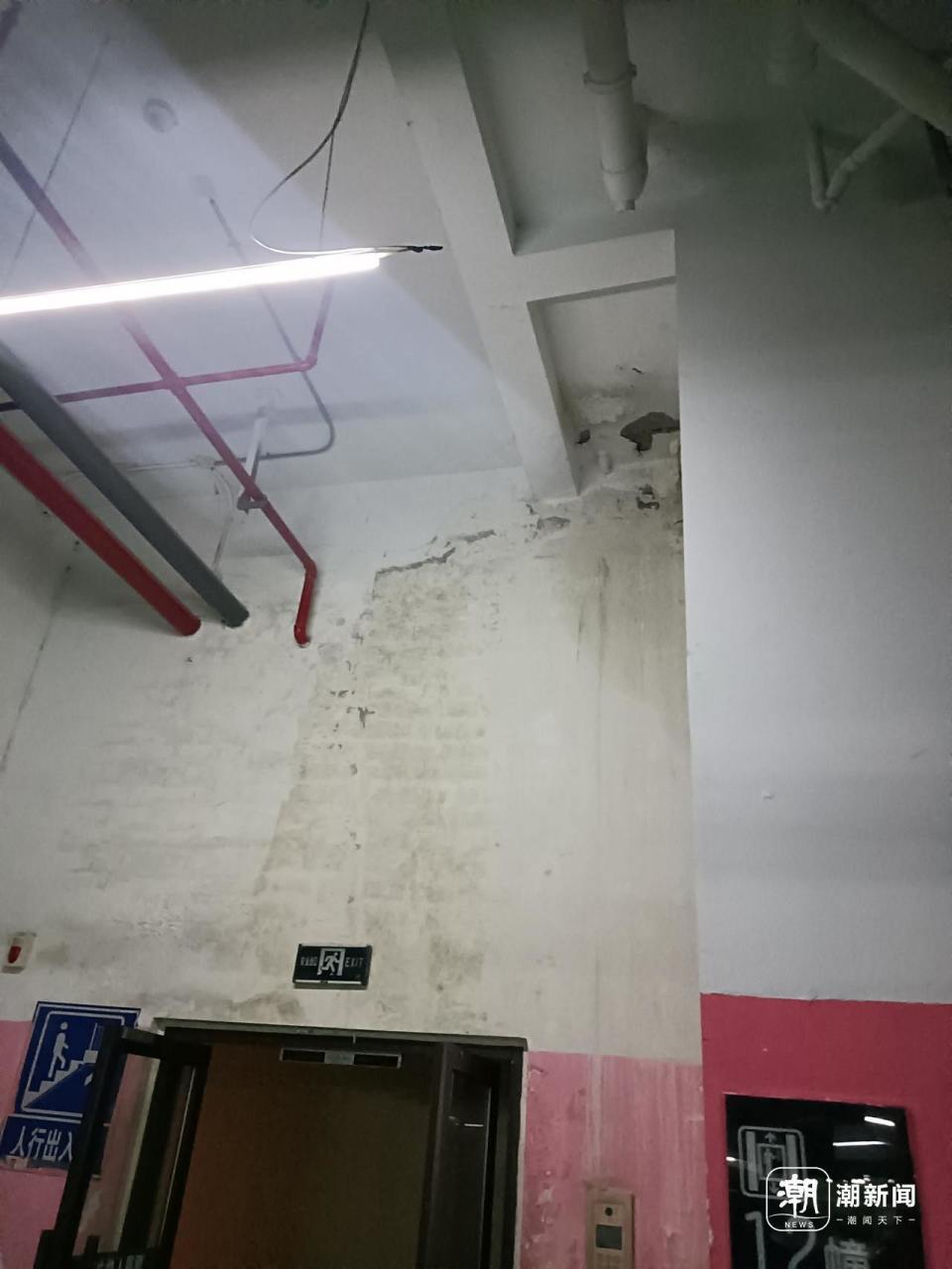 杭州一小区地下车库墙体常年漏水，多次反映